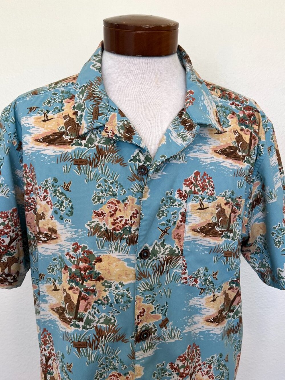 Patagonia Wildlife Print Mens's Large Button Up - No Dams - Like New